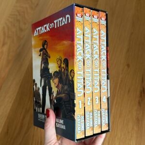 Attack on Titan Manga Box Set 1-4